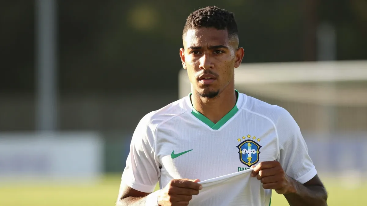 The Mexican club presents a FIFA document to counter accusations from Portugal's Santa Clara over the unpaid transfer of...