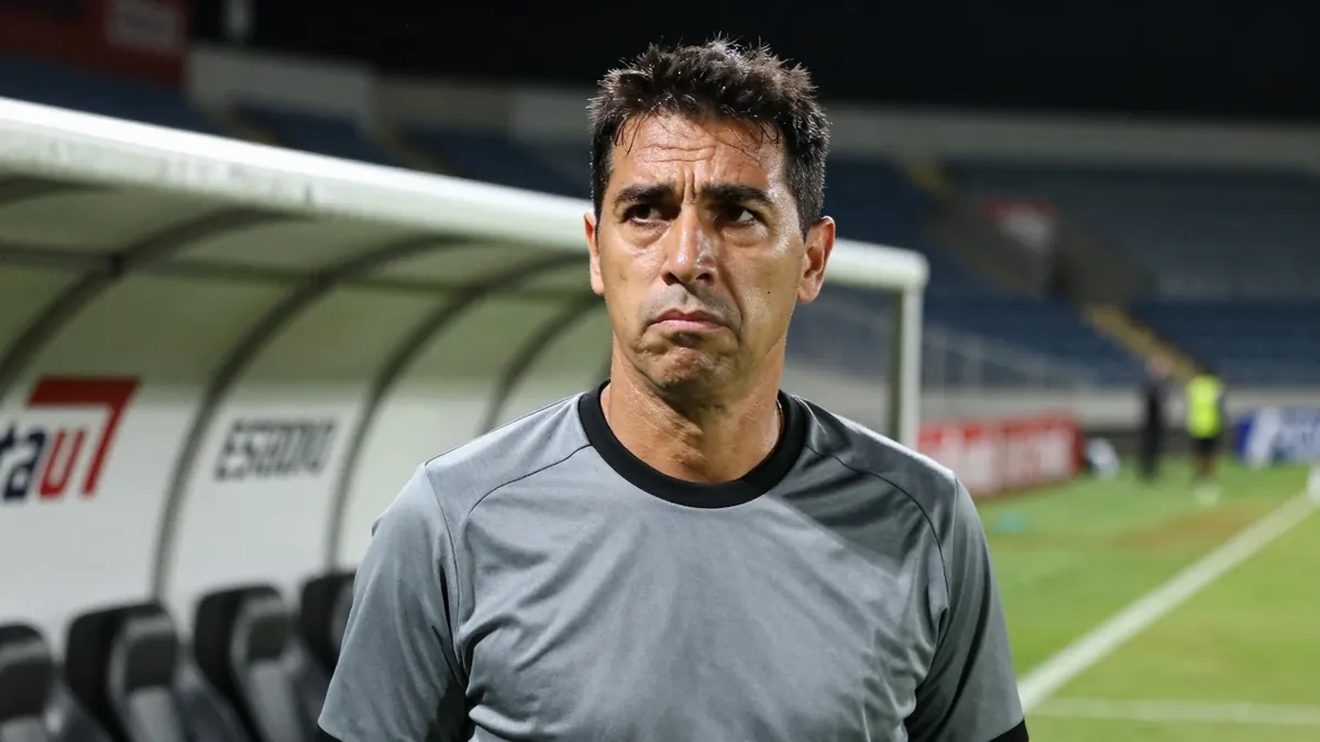 Toluca derrota a Querétaro con un hombre menos